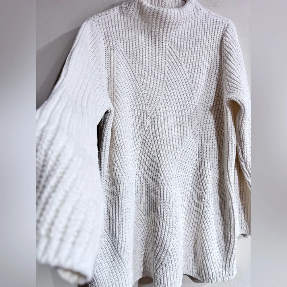 J. Jill Cream Turtleneck Sweater
